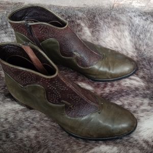 Everybody by BZ Moda